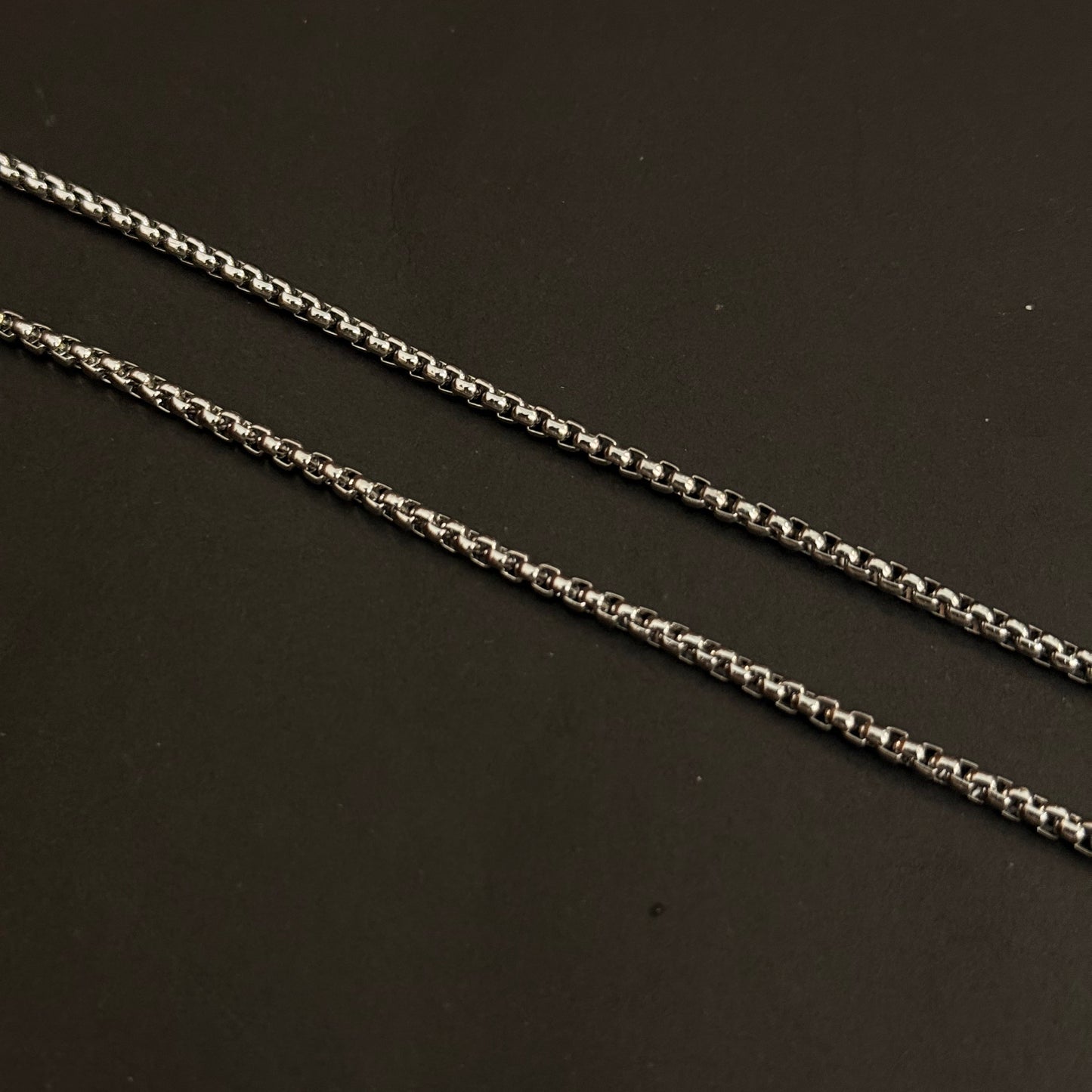 Venetian Chain Necklace - Stainless Steel - 20 Inches