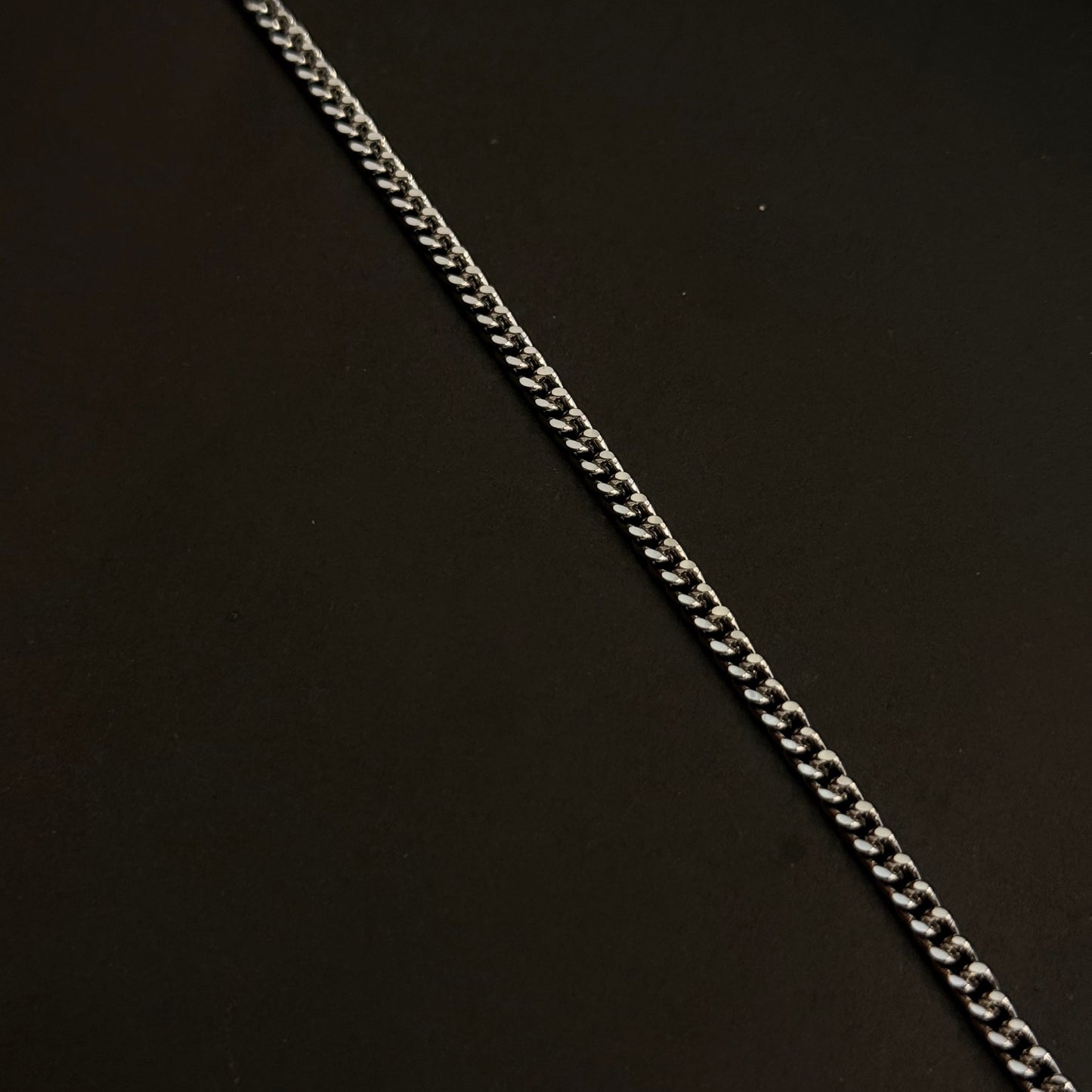 Curb Chain Necklace - Stainless Steel - 20 Inches