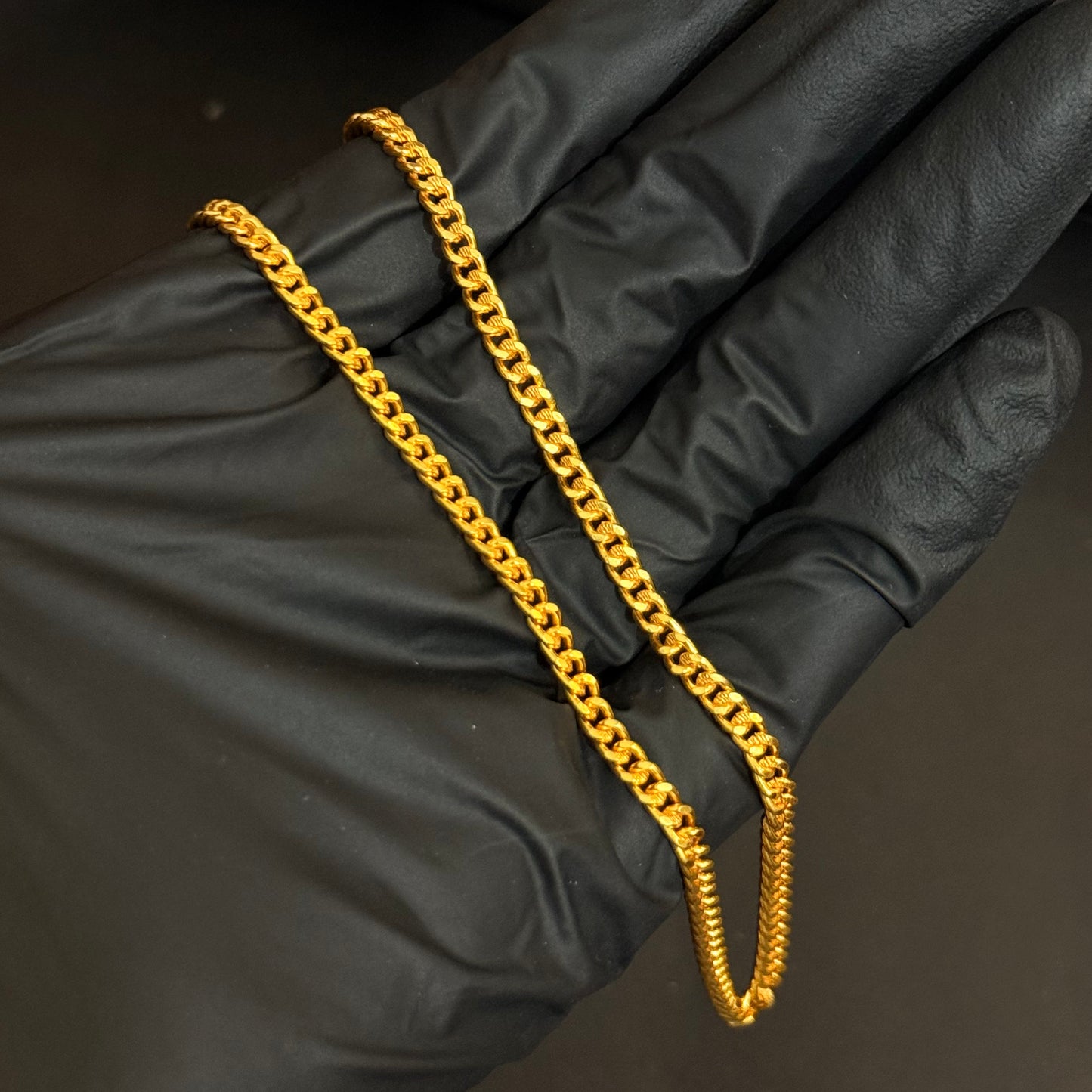 Curb Chain Necklace - Stainless Steel - 20 Inches