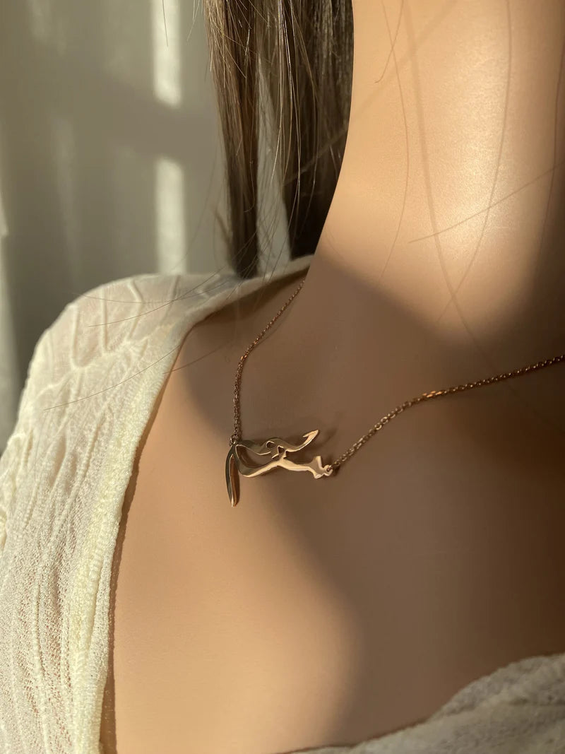 Diwani Script Arabic Personalized Name Necklace