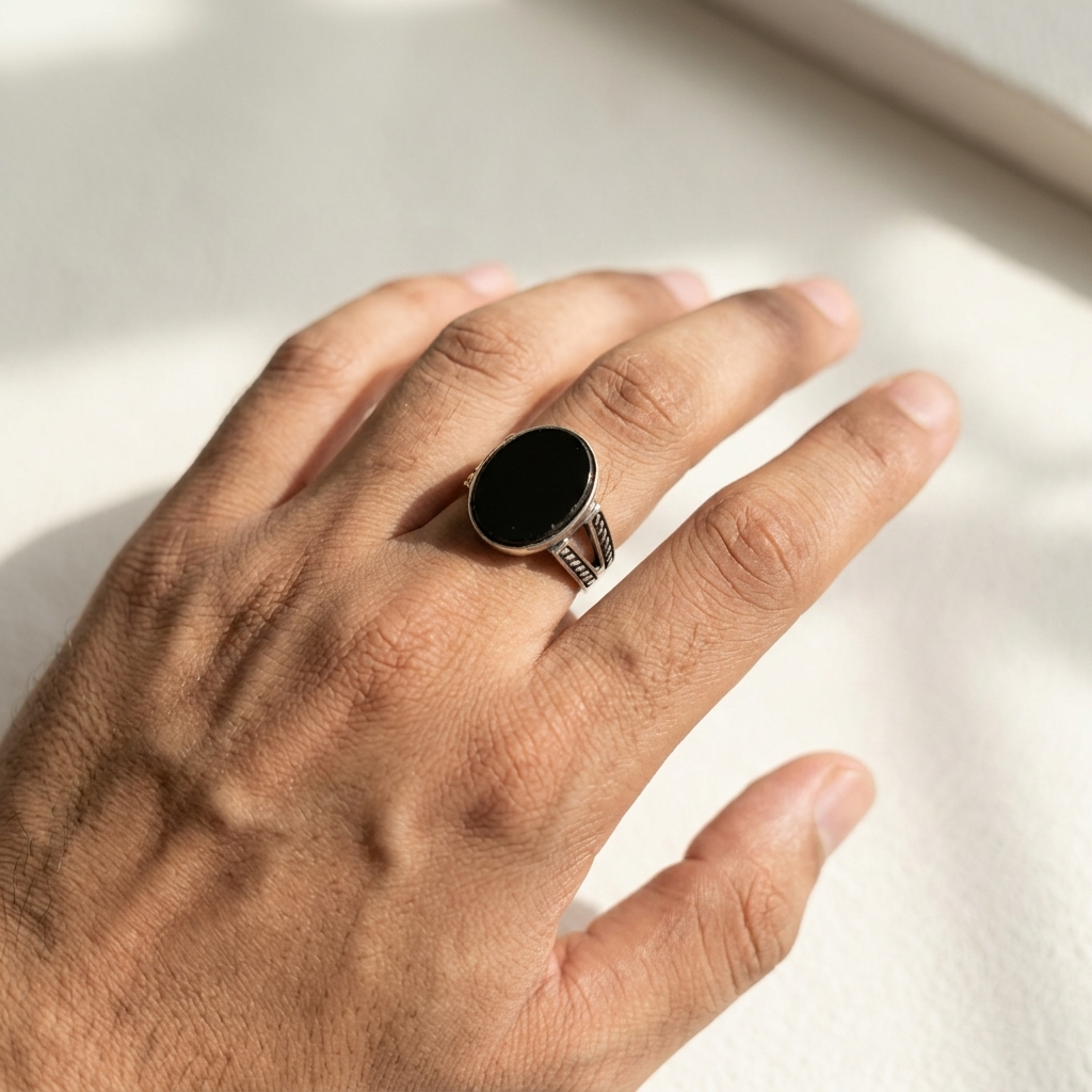 Men's Wire Inlay Oval Black Stone Signet Ring