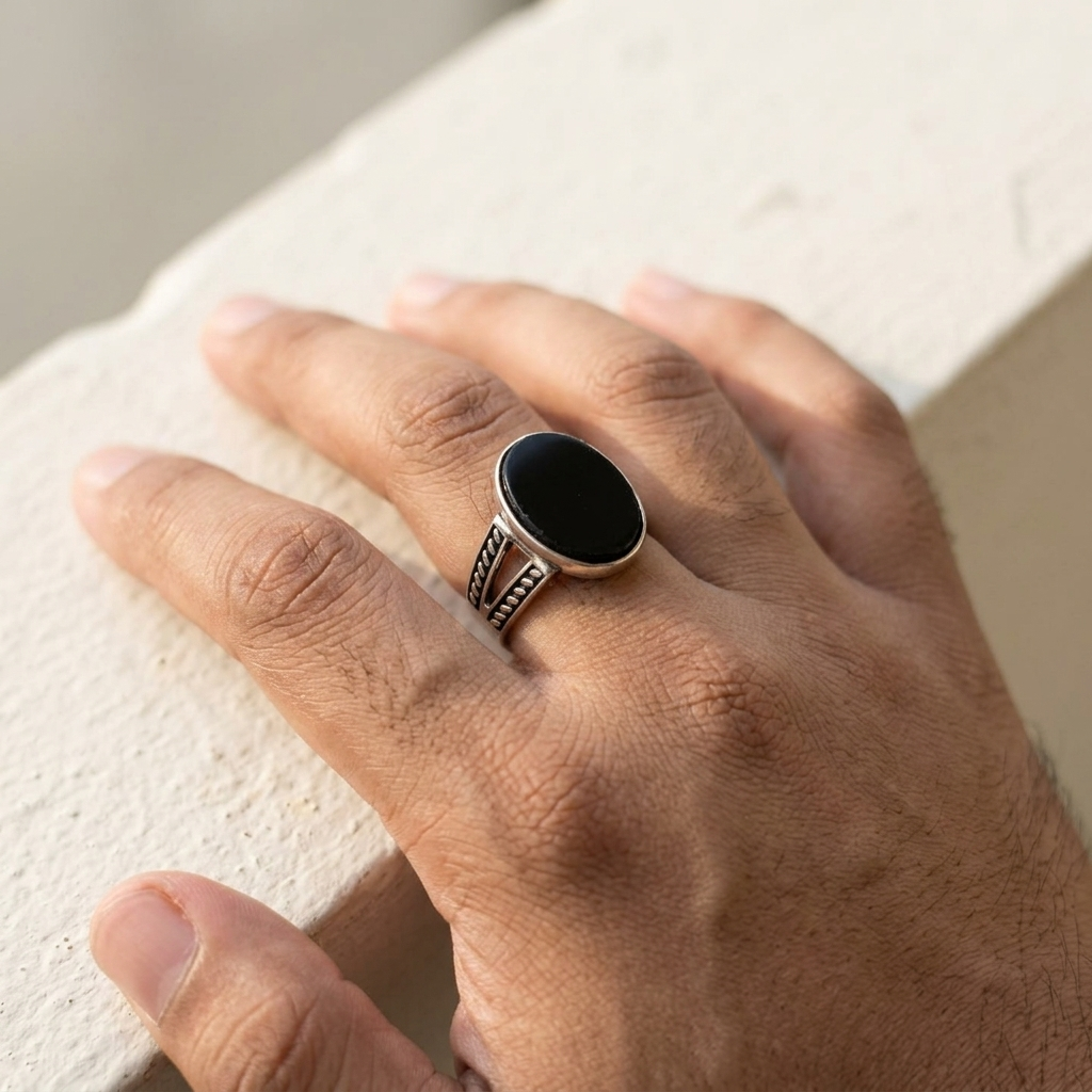 Men's Wire Inlay Oval Black Stone Signet Ring